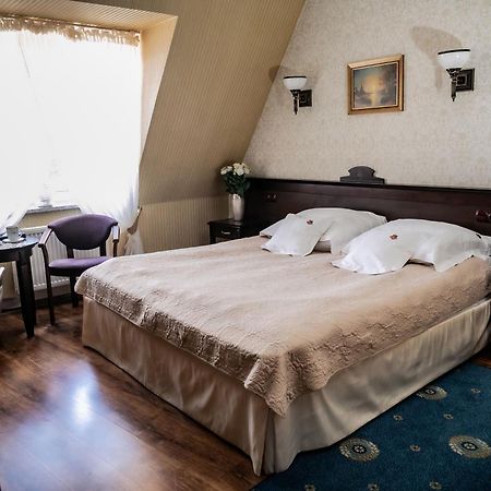 Olawian Hotel Олава Екстериор снимка