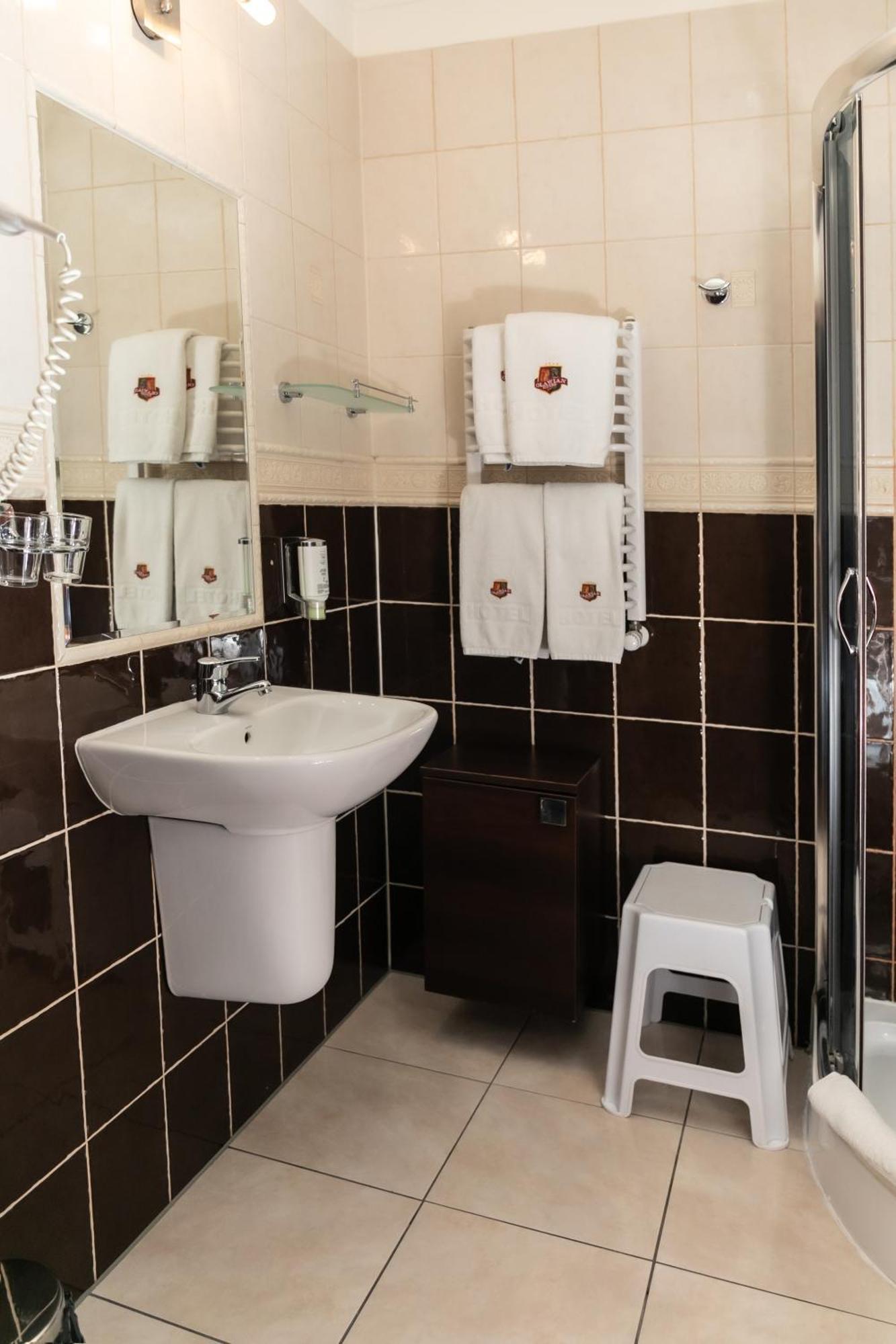 Olawian Hotel Олава Екстериор снимка