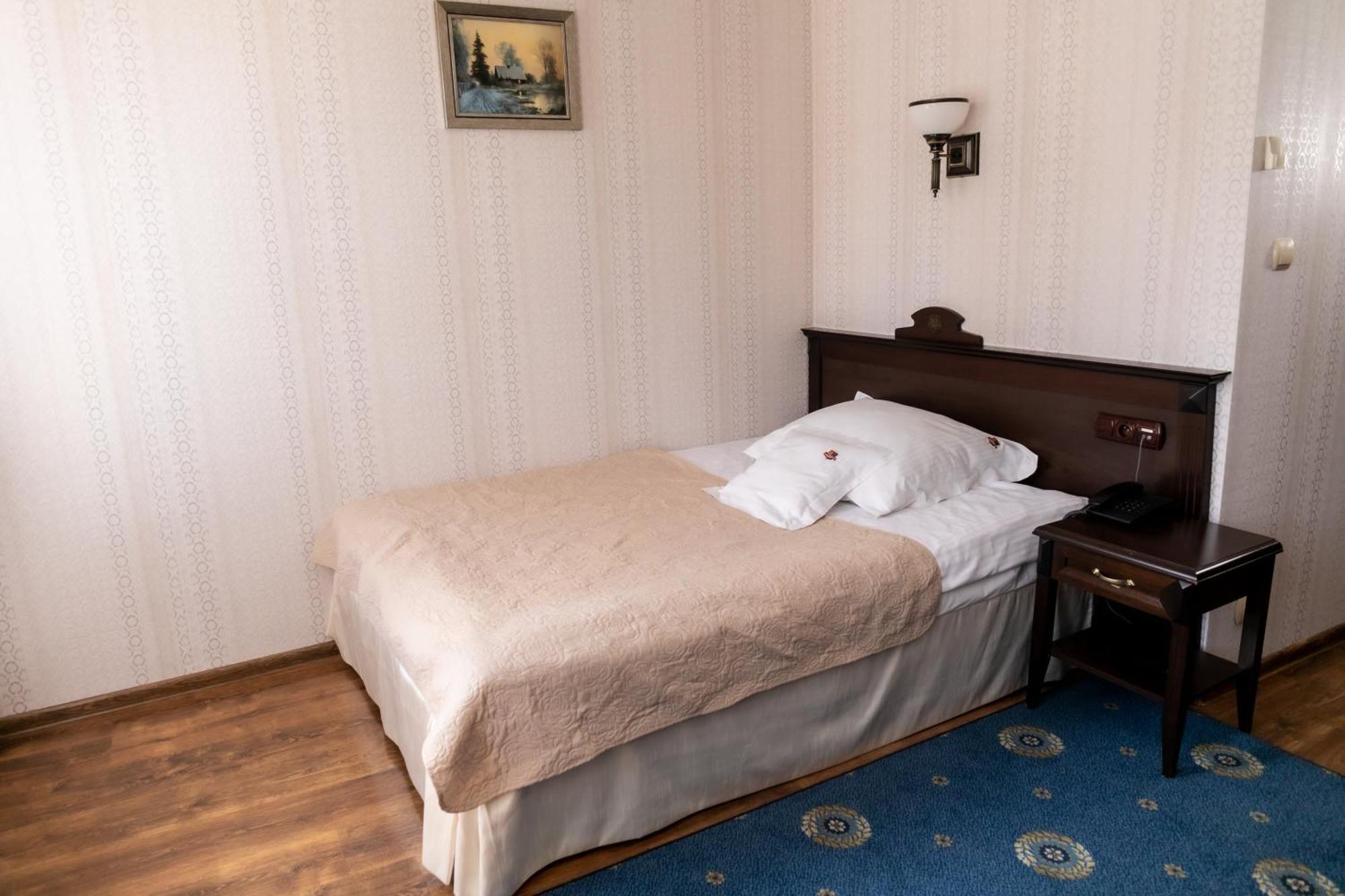 Olawian Hotel Олава Екстериор снимка