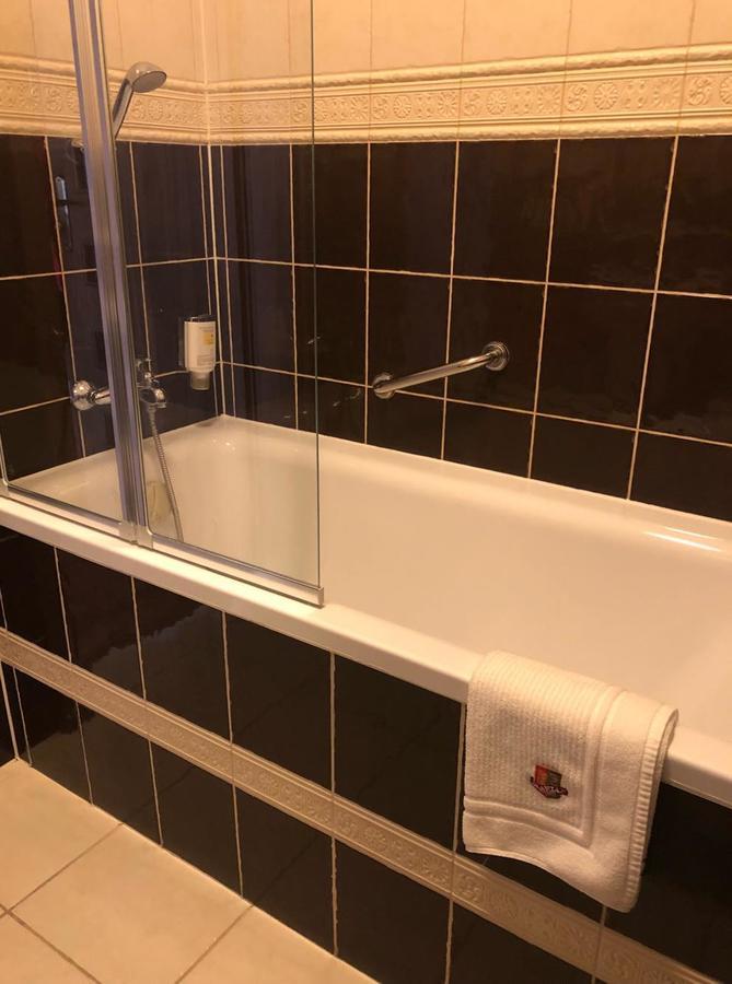 Olawian Hotel Олава Екстериор снимка