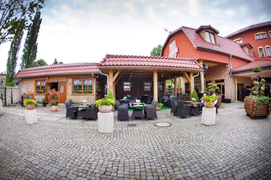 Olawian Hotel Олава Екстериор снимка